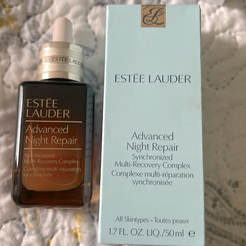 - Estee Lauder Advanced Night Repair Synchronized Multi-recovery Complex. New